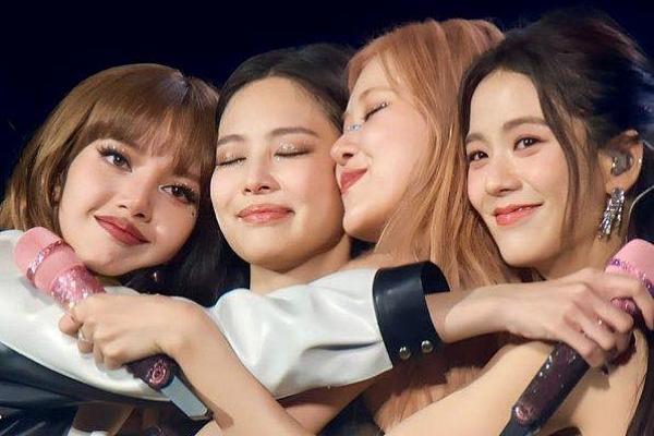 BLACKPINK tái ký hợp đồng, Yang Hyun Suk kiếm 735 tỷ VNĐ trong 1 ngày-3