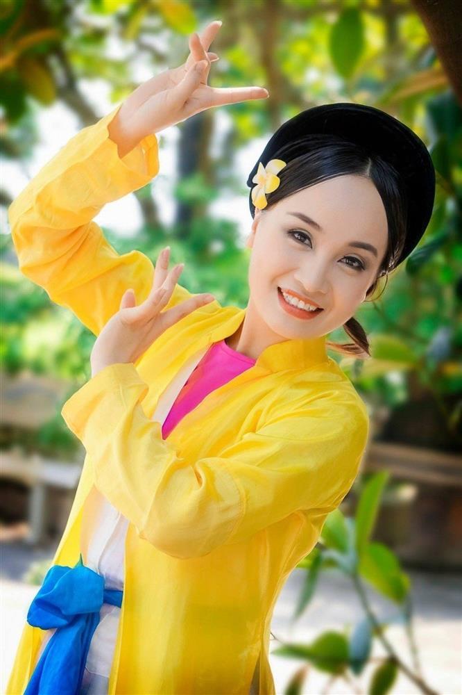 Hôn nhân không tiếng cãi vã của hai Giám đốc Nhà hát sắp được phong tặng NSND-2