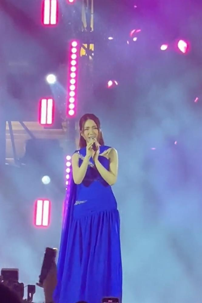 Hòa Minzy có còn giữ được nhan sắc xinh đẹp cùng giọng hát live ấn tượng?-5