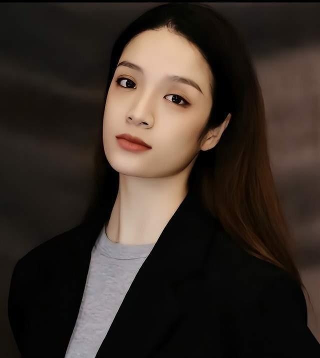 Cảnh báo cái chết ở độ tuổi 20 trong giới nghệ sĩ-4