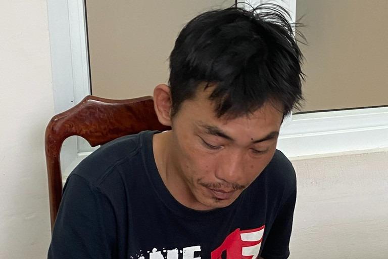 Bắt đối tượng dùng liềm kề vào cổ chủ cây xăng để cướp tiền-1