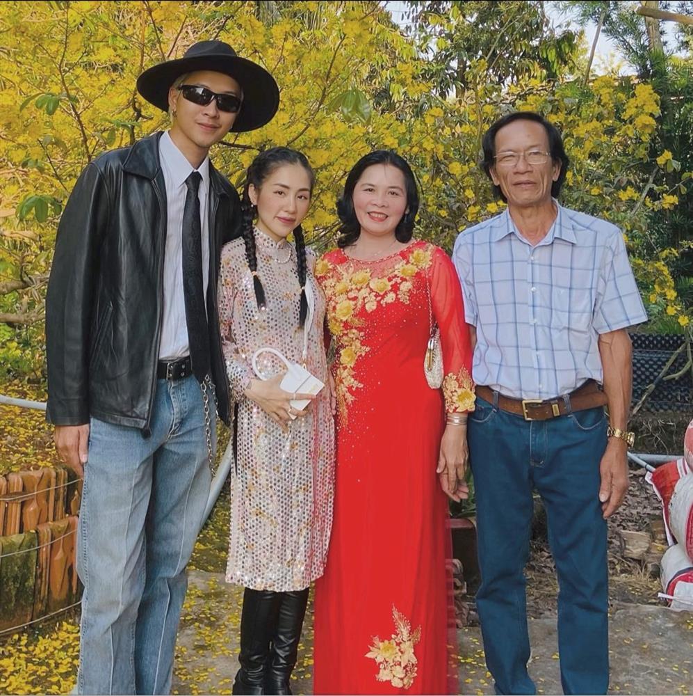 Du Uyên phá kén sau 2 năm chia tay Đạt G, phản ứng lạ khi bị nhắc tên người yêu cũ?-8