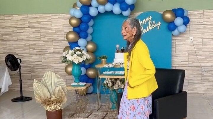 Cụ bà 115 tuổi tiết lộ bí quyết trường thọ đơn giản, ai cũng có thể làm-1