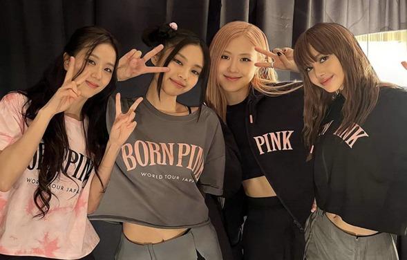 Kế hoạch hoạt động của BLACKPINK sẽ thế nào sau khi tái ký với YG?-1