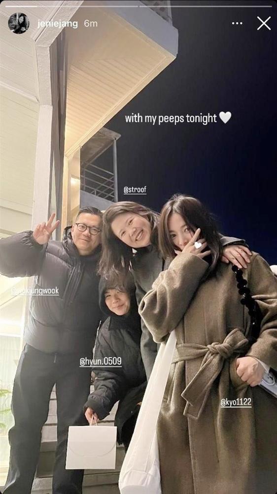 Song Hye Kyo gây sốt cộng đồng mạng sau khi công khai người tình mới-3