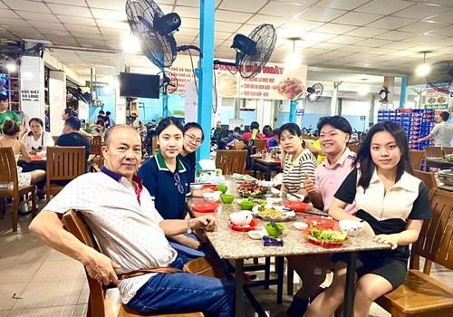 NSƯT Đức Hải 62 tuổi thu nhập trăm triệu/tháng, sống an nhàn bên vợ và 4 con-6