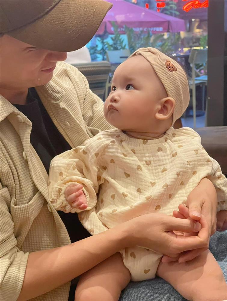 Phan Mạnh Quỳnh lấy vợ hotgirl: Xây nhà 3 tầng cho vợ, khéo léo chăm con-5