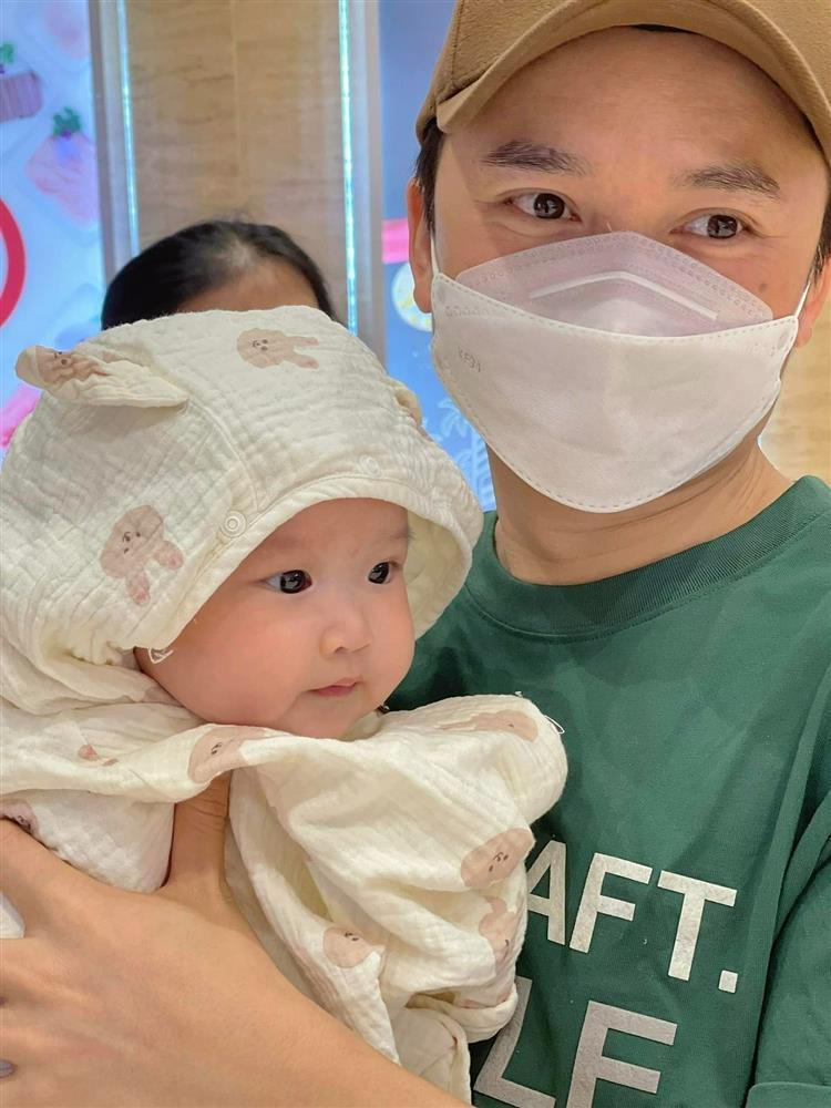 Phan Mạnh Quỳnh lấy vợ hotgirl: Xây nhà 3 tầng cho vợ, khéo léo chăm con-8