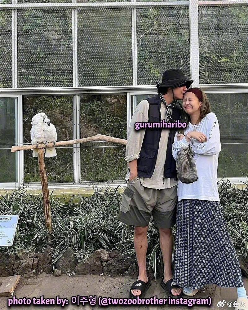 Hồ sơ tình ái toàn sao nam nổi tiếng của Jennie (BlackPink)-3