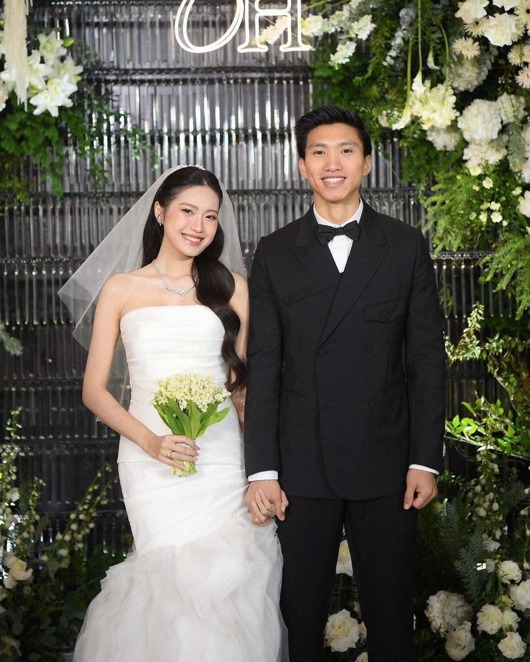 Doãn Hải My hạnh phúc khi đi trăng mật với Đoàn Văn Hậu ở nước ngoài-10