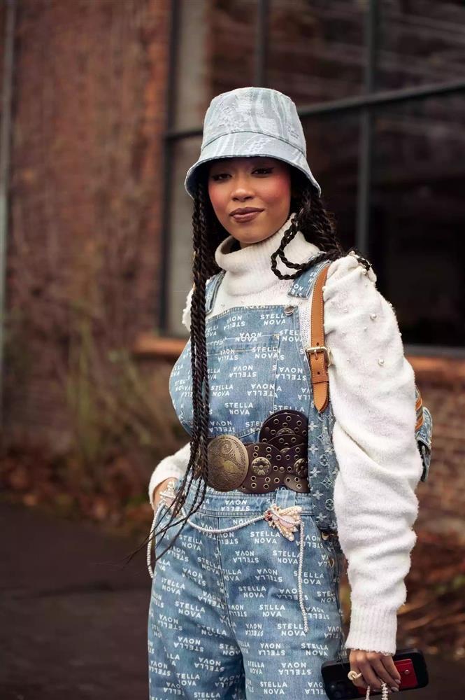 10 gợi ý phối đồ đẹp và sành điệu với áo cổ lọ-3