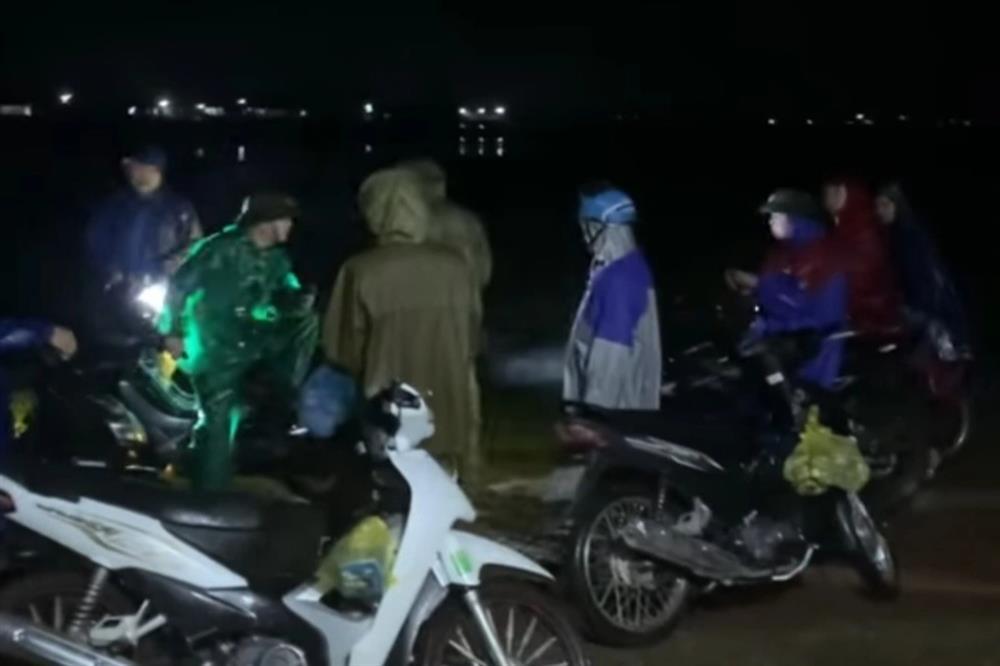 Hai phạm nhân trốn trại: Loa thông báo liên tục, dân đóng cửa im ỉm-1