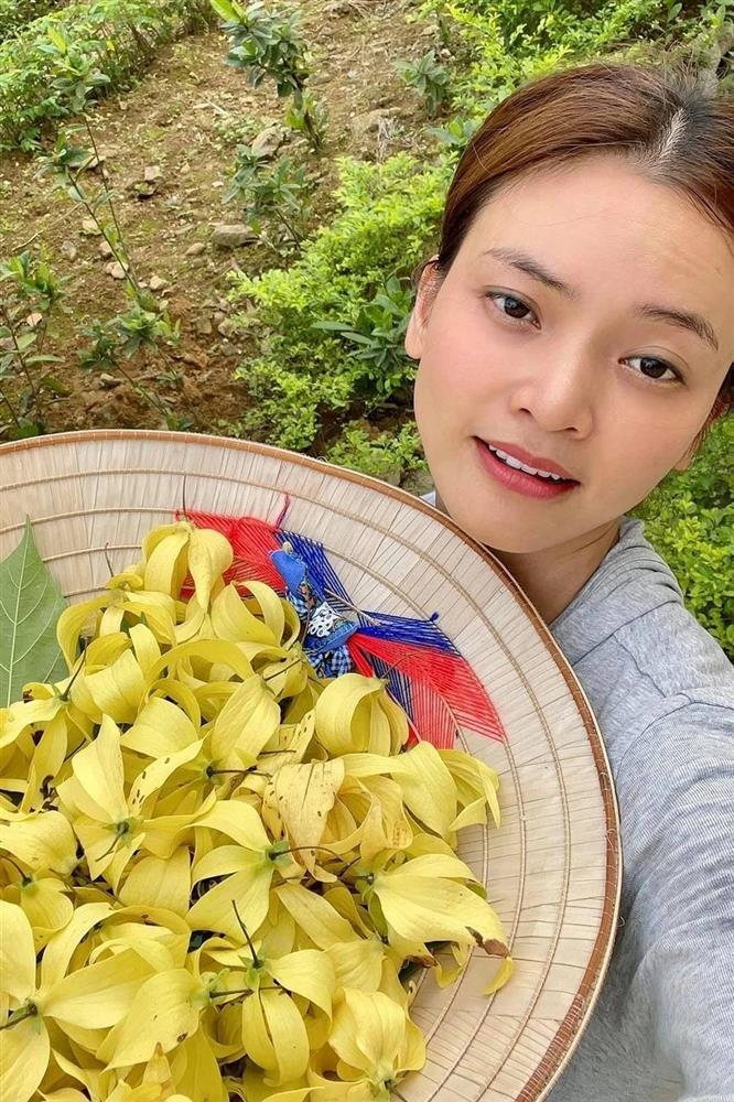 Ca sĩ Việt trẻ nhất được phong tặng NSND sống độc thân ở cơ ngơi 8.000 m2-17