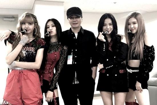 BLACKPINK tái ký hợp đồng, Yang Hyun Suk kiếm 735 tỷ VNĐ trong 1 ngày