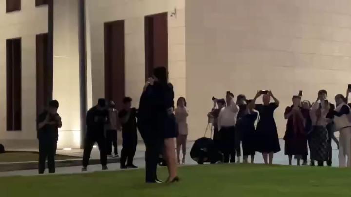 Màn cầu hôn bằng 200 drone đậm chất ngôn tình gây xôn xao ở Hà Nội-3