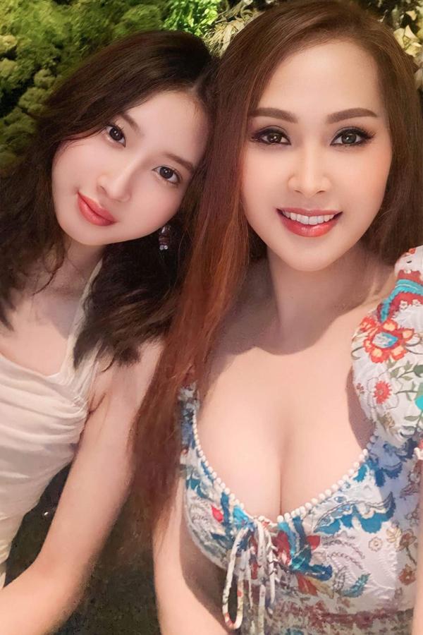 Chiều cao vượt trội cùng nhan sắc thiếu nữ đáng yêu của con gái diễn viên Minh Thư-7