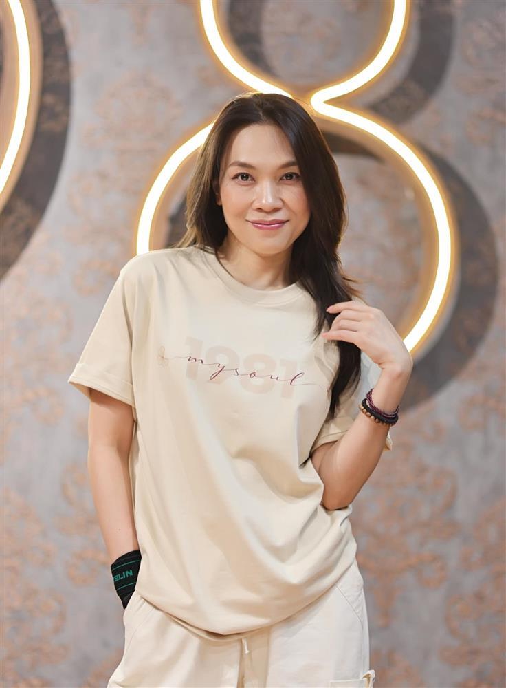 Mỹ Tâm khoe mặt mộc, eo thon hậu trường tập luyện-7