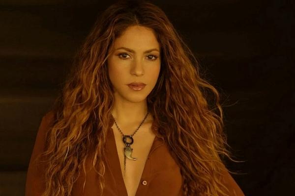 Vừa đưa con sang Mỹ định cư, Shakira đã bị đeo bám tới khủng hoảng-5