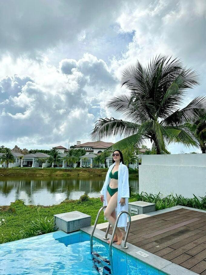 Đời thường quyến rũ, thanh lịch của Á hậu đầu tiên được phong tặng NSND-6