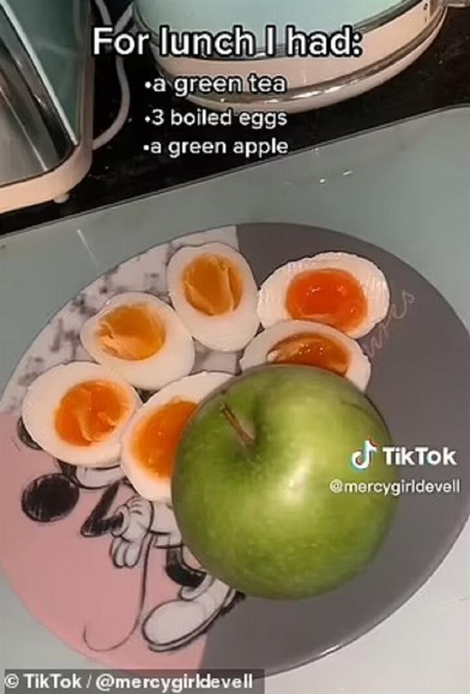 TikToker đua theo trào lưu ăn trứng 10 ngày giảm 5-8 kg, chuyên gia nói gì?-1