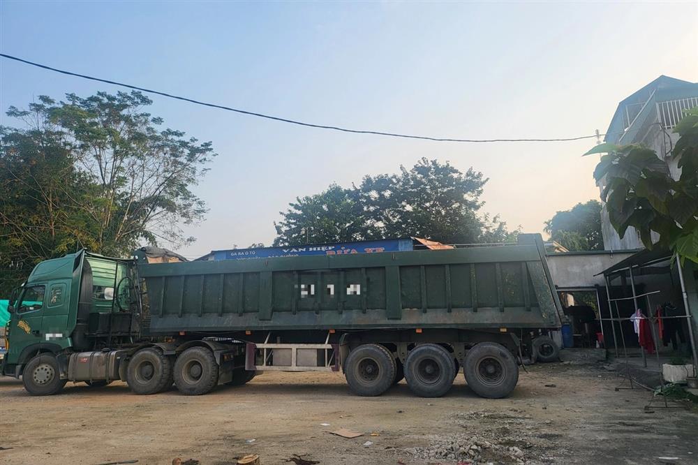 Tài xế ô tô đầu kéo đâm chết người rồi lái xe bỏ trốn-1