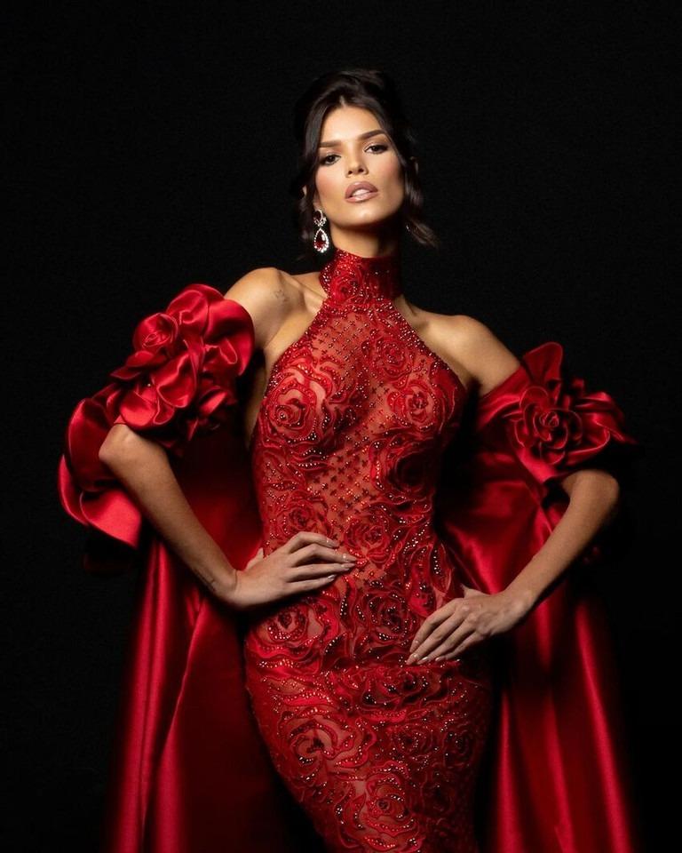 Người đẹp cực sexy có con năm 16 tuổi đoạt Hoa hậu Venezuela 2023-8