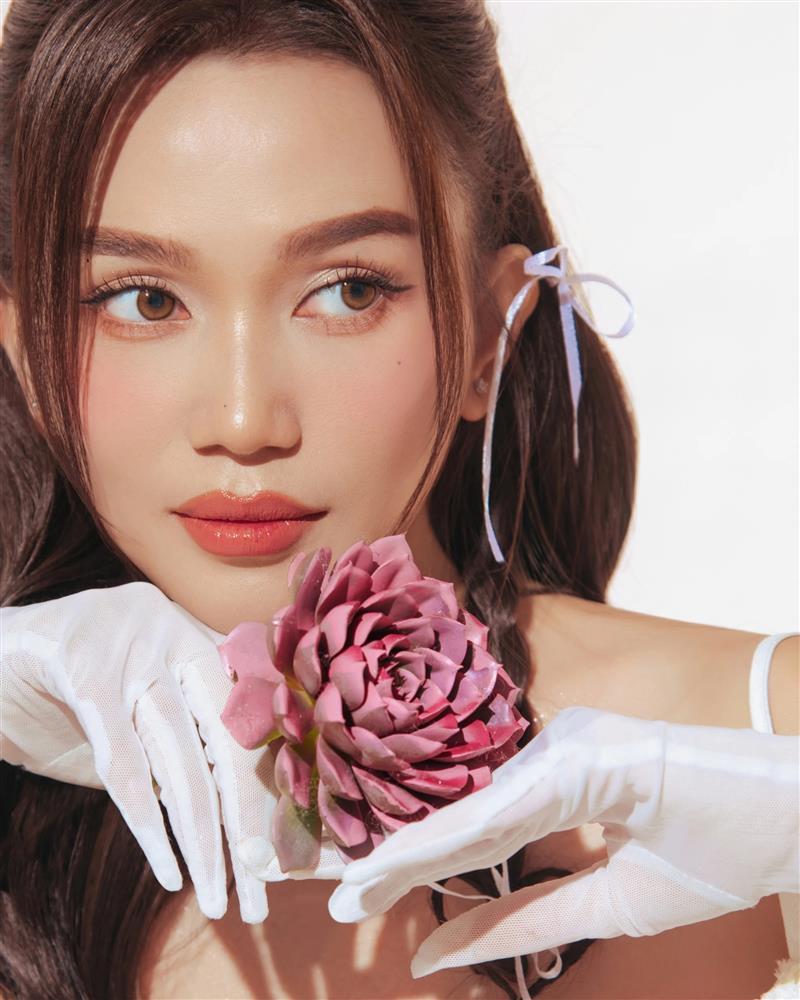 Sĩ Thanh sở hữu nhan sắc trẻ trung, quyến rũ tuổi 37-3