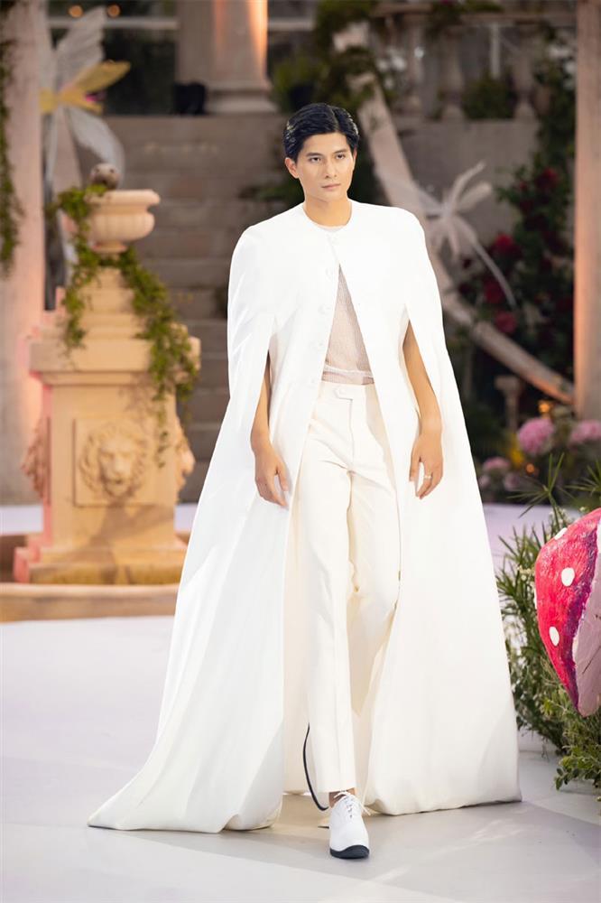 BST mới của Venesto giúp Lâm Bảo Châu khoe trọn vẻ nam thần-2