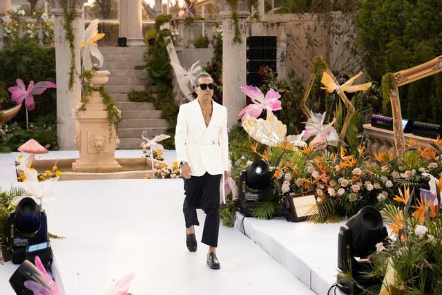 BST mới của Venesto giúp Lâm Bảo Châu khoe trọn vẻ nam thần-7