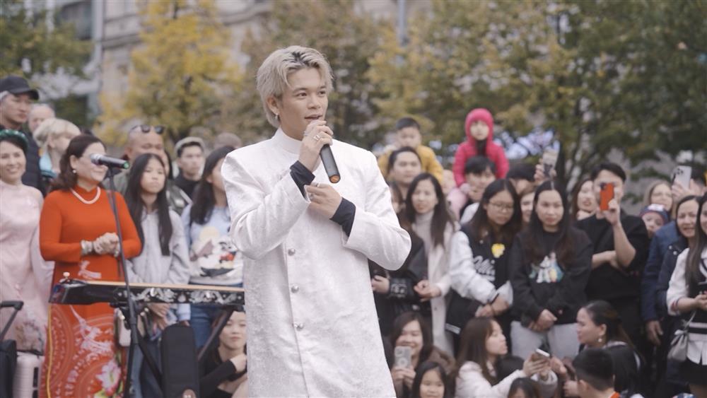 Trọng Hiếu mang Việt Nam ra thế giới bằng một cách đặc biệt-1