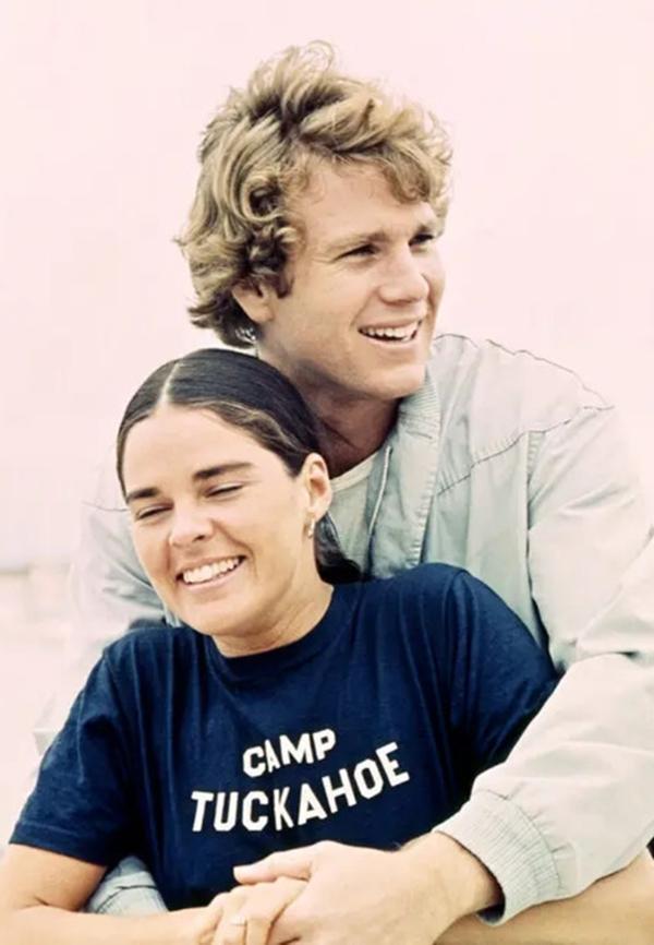 Tài tử Love Story qua đời-2