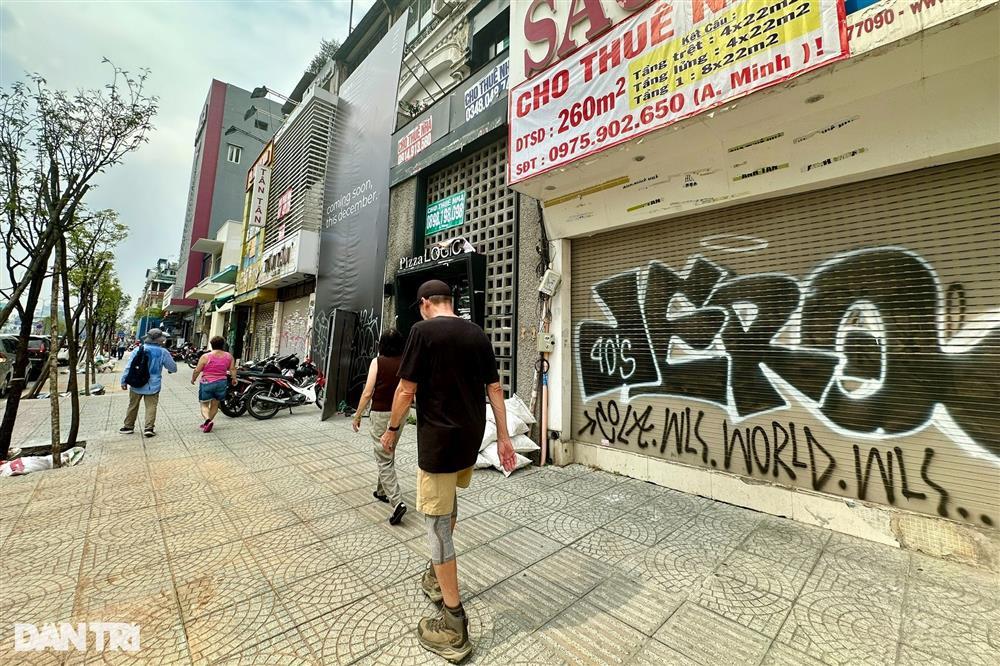 Tuyến phố đắt đỏ: Mỗi ngày mở mắt phải trả 10-20 triệu đồng tiền thuê nhà-7