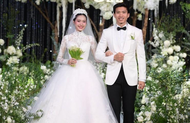 Tuần trăng mật ngọt ngào của 2 cặp đôi hot nhất Vbiz: Doãn Hải My vướng nghi vấn có thai-7