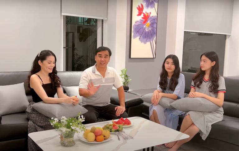 Quyền Linh sống mộc mạc, chăm cây, trồng hoa trong biệt thự 21 tỷ đồng-2