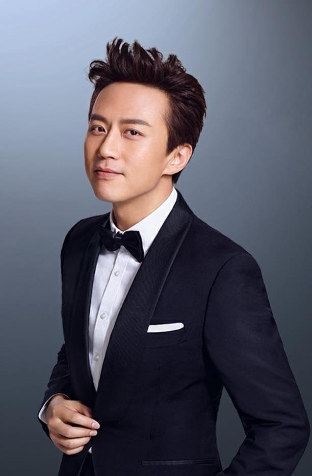 Tạ Đình Phong và Đặng Siêu cùng chung khung hình, vẻ ngoài lẫn khí chất ra sao mà gây bão khắp cõi mạng?-4