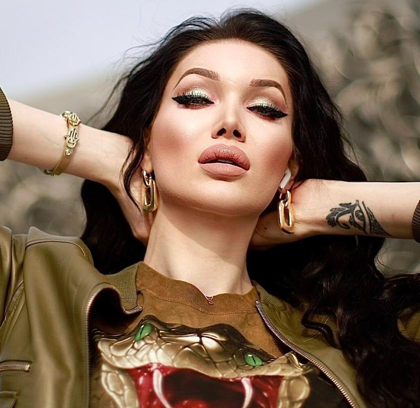 Nữ tỷ phú chuyển giới chỉ trích giám khảo Hoa hậu Hoàn vũ-1