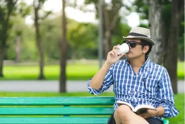 Từ chàng tài xế nghèo khó đến triệu phú USD, đi xe sang ở tuổi 29-4