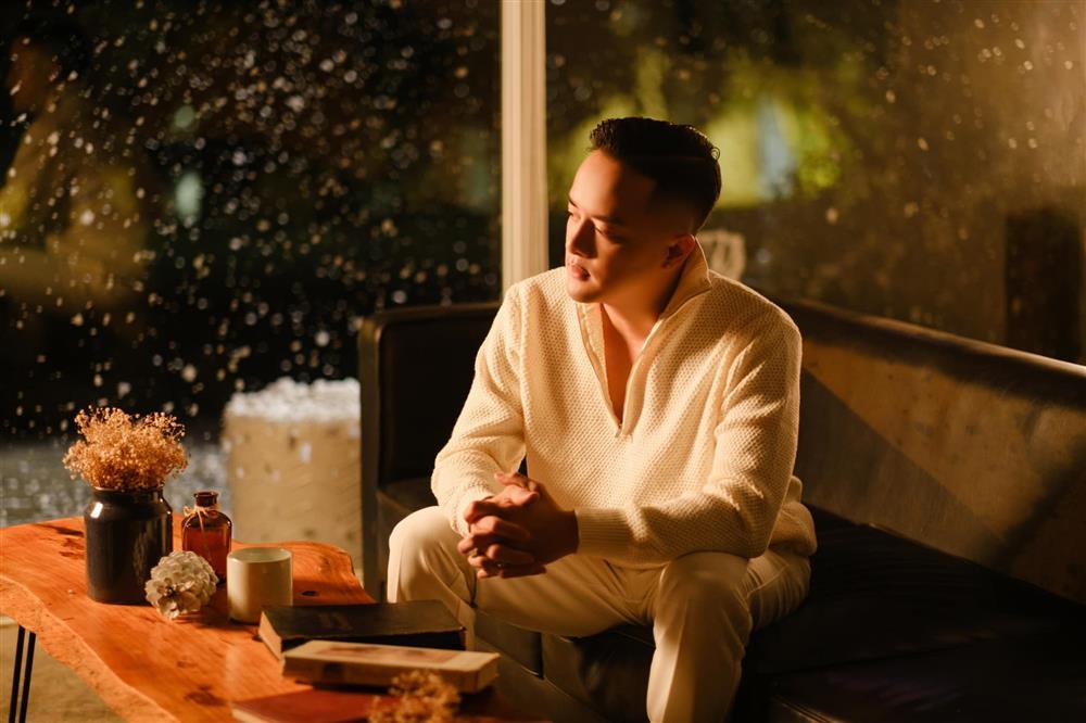 Cao Thái Sơn ở ngưỡng U40: Thích mặc áo mỏng khoe body nần nẫn-8