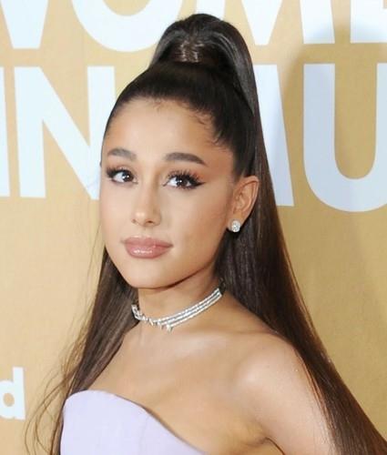 Những người phụ nữ đẹp nhất thế giới năm 2023-3