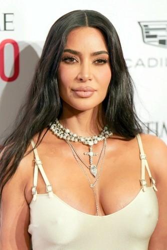 Những người phụ nữ đẹp nhất thế giới năm 2023-5