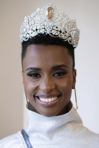 Những người phụ nữ đẹp nhất thế giới năm 2023-7