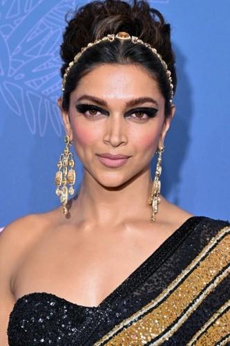 Những người phụ nữ đẹp nhất thế giới năm 2023-9