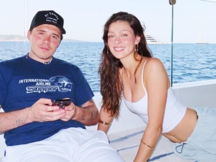 Con dâu tỷ phú của David Beckham chuộng mặc tôn vòng 1, khoe body nóng bỏng-7