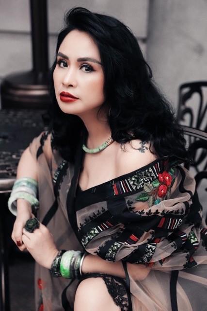 Nhan sắc không tuổi của nữ diva đầu tiên được phong tặng NSND-1