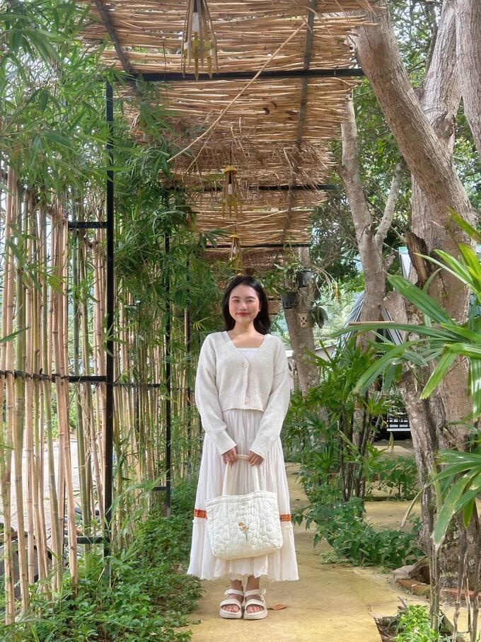 Phương Mỹ Chi khoe vẻ đáng yêu, ngây thơ tuổi 20