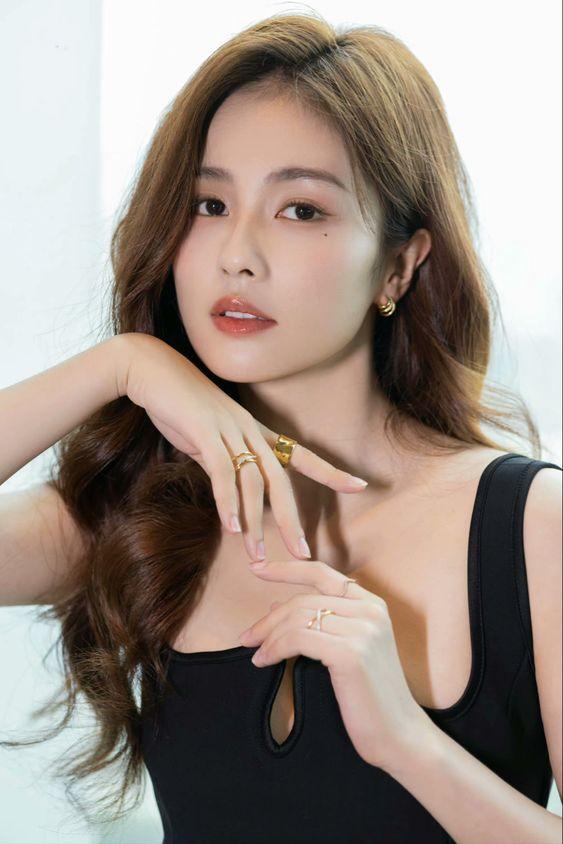 Ảnh ngày bé của Bạch Lộc: Nhan sắc cực đáng yêu, ghép cạnh Trương Lăng Hách hợp không tưởng-7