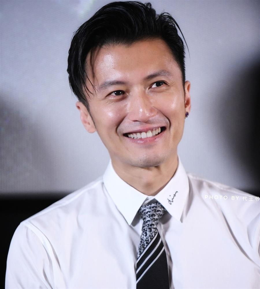 Cách duy trì tình yêu khác lạ của Tạ Đình Phong và thiên hậu Vương Phi-1