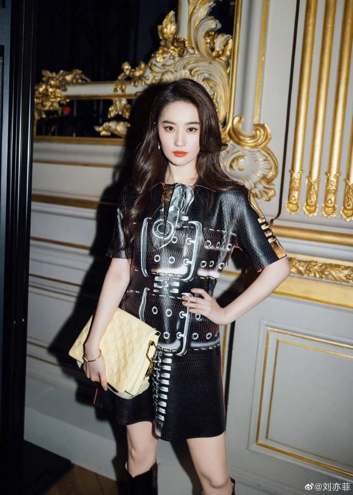 Lưu Diệc Phi tận hưởng cuộc sống phú bà quyền lực tuổi 36, sống độc thân trong biệt thự nghìn tỷ-12