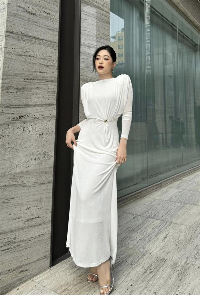 Hồ Ngọc Hà sang chảnh, Chi Pu khoe vai trần gợi cảm-7