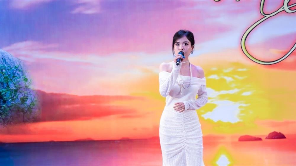 Nhạc sĩ Đinh Khánh Ly khắc hoạ Quảng Ninh trong nhạc phim Bình Minh Đang Lên-4